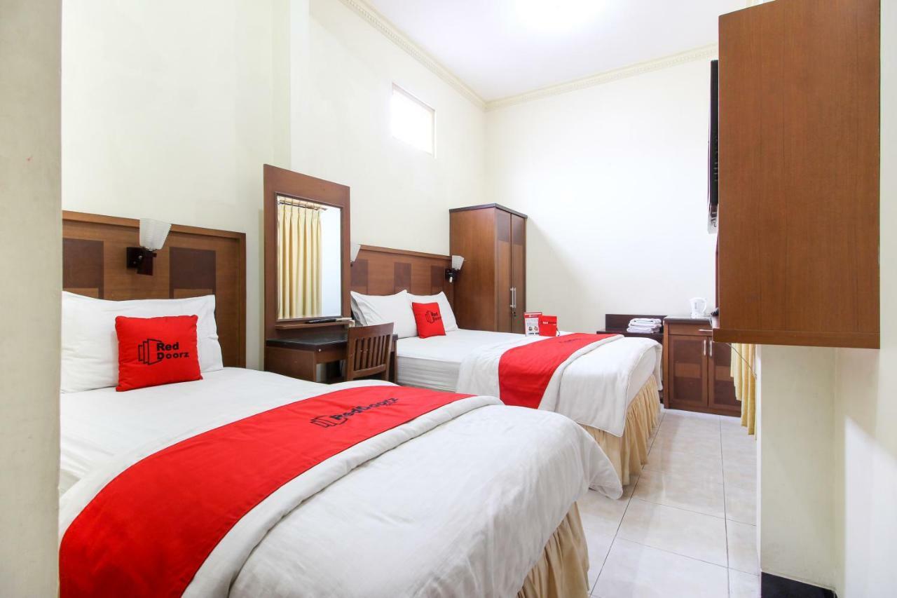 יוגיאקרטה Reddoorz Plus @ Tegal Panggung מראה חיצוני תמונה