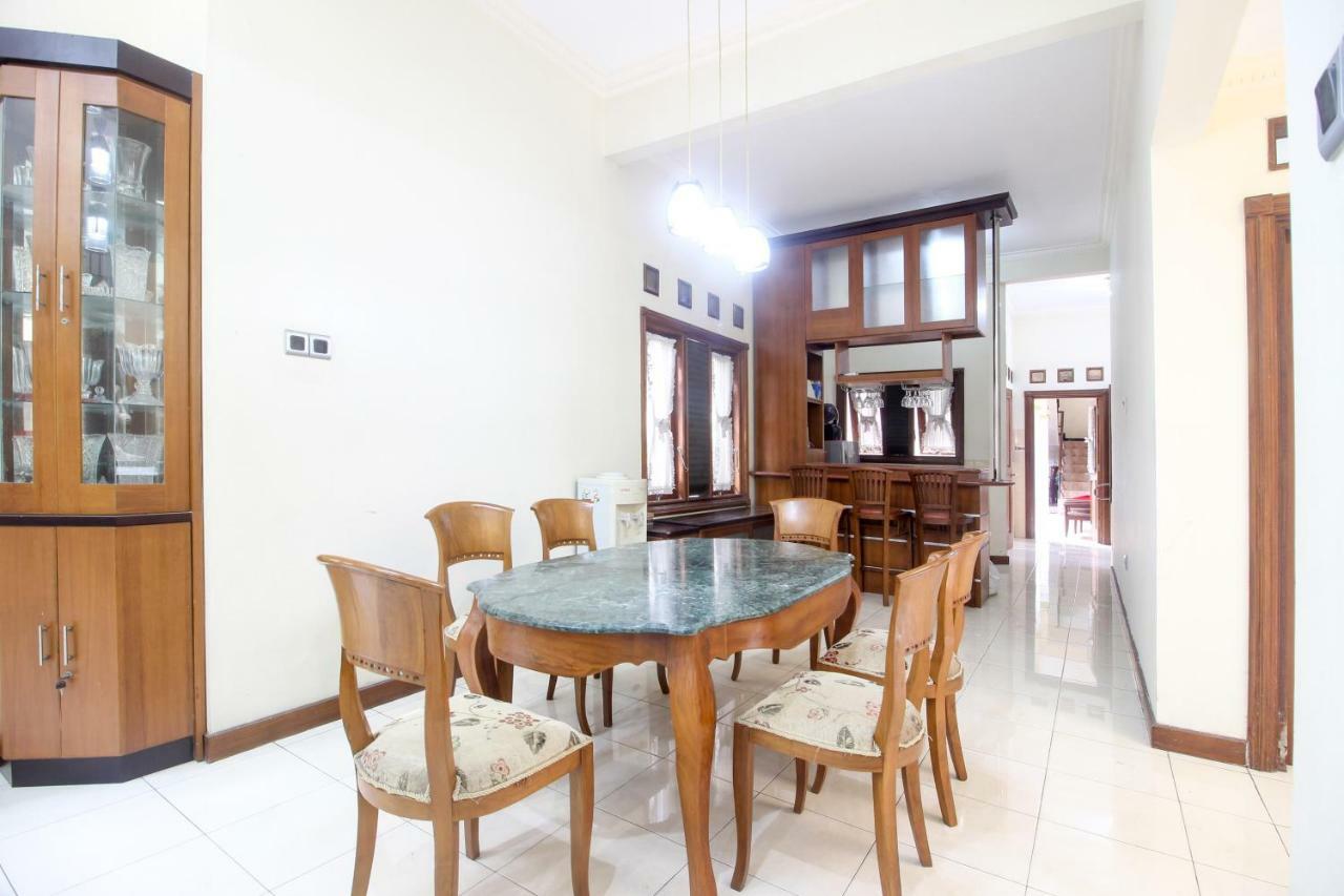 יוגיאקרטה Reddoorz Plus @ Tegal Panggung מראה חיצוני תמונה