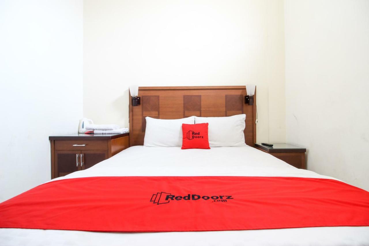יוגיאקרטה Reddoorz Plus @ Tegal Panggung מראה חיצוני תמונה
