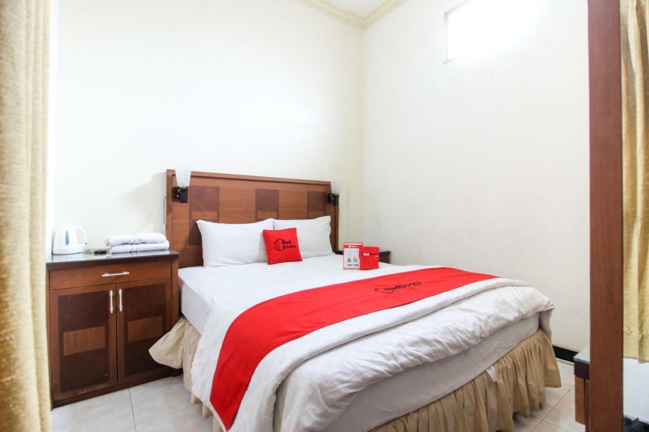 יוגיאקרטה Reddoorz Plus @ Tegal Panggung מראה חיצוני תמונה